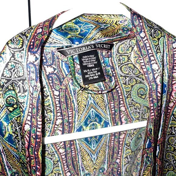 Victoria's Secret xsmall/small silky satin robe - Picture 5 of 7